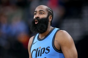 哈登新星重返赛场表现突出，独行侠前途光明！