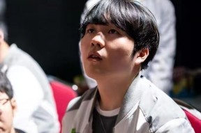 爱游戏-Rookie回归赛场，精彩发挥首场状态亮眼，拜仁观众沸腾！的简单介绍